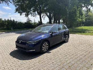 krockskadad bil auto Volkswagen Golf GTE 204 PK PLUG IN HYBRIDE AUTOMAAT STYLE NAVI CLIMA CAMERA LED B.J 2023 2023/10