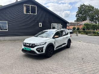 damaged passenger cars Dacia Jogger EXTREEM 110 PK NAVI CLIMA CAMERA 5 P B.J 06-2024 2024/6