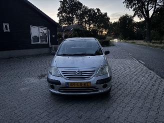 Citroën C3 1.4 5-drs Stuurbekr Elec pakket Trekhaak B.J 2003 inruiler picture 5