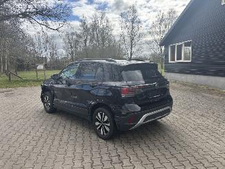 Volkswagen T-Cross AUTOMAAT 116 PK NAVI CLIMA CAMERA B.J 12-2024 FACELIFT picture 2