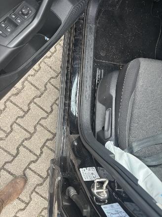 Volkswagen T-Cross AUTOMAAT 116 PK NAVI CLIMA CAMERA B.J 12-2024 FACELIFT picture 15