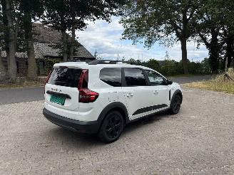 Voiture accidenté Dacia Jogger EXTREEM 110 PK NAVI CLIMA CAMERA 5 P B.J 06-2024 2024/6