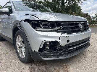 Volkswagen Tiguan AUTOMAAT 150 PK NAVI CLIMA CAMERA VIR DASHBOARD LED TREKHAAK B.J 2024 picture 9