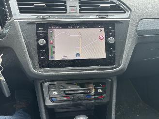 Volkswagen Tiguan AUTOMAAT 150 PK NAVI CLIMA CAMERA VIR DASHBOARD LED TREKHAAK B.J 2024 picture 19