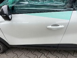 Renault Captur 1.6 E TECH HYBRIDE AUTOMAAT NAVI CLIMA CAMERA B.J 10-2025 New Model picture 27