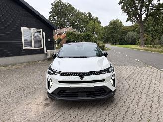 Renault Captur 1.6 E TECH HYBRIDE AUTOMAAT NAVI CLIMA CAMERA B.J 10-2025 New Model picture 8