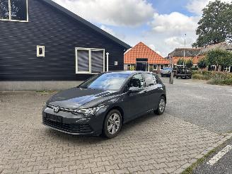 Schadeauto Volkswagen Golf 8 TSI NAVI CLIMA VIRT DASH LED B.J 2020 2020/1