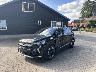 Schadeauto Renault Symbioz 1.6 E-TECH PANO AUTOMAAT HYBRIDE NAVI CLIMA CAMERA B.J 11-2025 2025/11