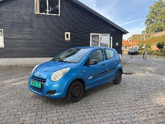krockskadad bil auto Suzuki Alto 1.0 COMFORT PLUS AIRCO 5-DRS B.J 2010 PARKEERSCHADE 2010/8