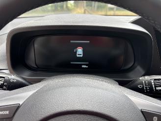 Hyundai Bayon AUTOMAAT GDI 100 PK NAVI AIRCO CAMERA LED VIRT DASH B.J 11/2025 picture 14