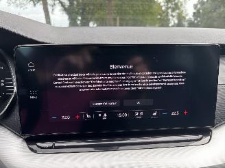 Skoda Octavia AUTOMAAT HYBRIDE NAVI CLIMA VIRT DASH CAMERA TREKHAAK LED B.J 12-2024 picture 11