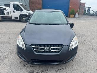 Kia Cee d  picture 2