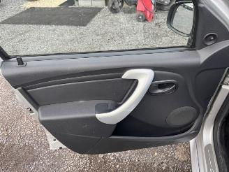 Dacia Sandero  picture 15