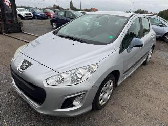 Voiture accidenté Peugeot 308  2013/4