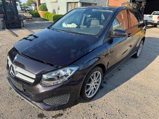 skadebil auto Mercedes B-klasse  2015/5