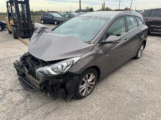 Coche accidentado Hyundai I-30  2013/4