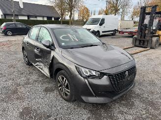 Peugeot 208  picture 3