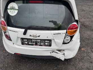 Chevrolet Spark  picture 11