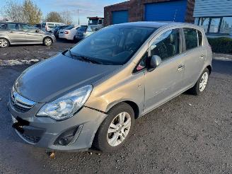Vaurioauto  passenger cars Opel Corsa D 2012/8