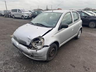 Schadeauto Toyota Yaris  1999/12