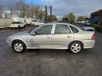 Opel Vectra B picture 8
