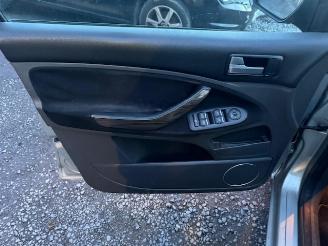 Ford Focus C-MAX picture 10