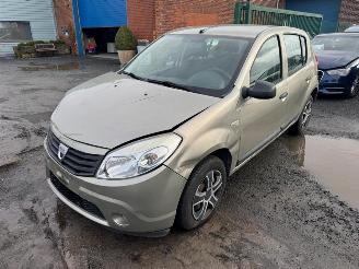 Schadeauto Dacia Sandero I  AMBIANCE 2010/4