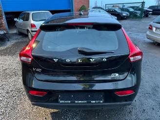 Volvo V-40  picture 6