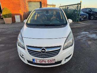 uszkodzony samochody osobowe Opel Meriva B 2014/3