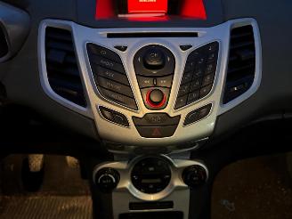 Ford Fiesta TITANIUM picture 13