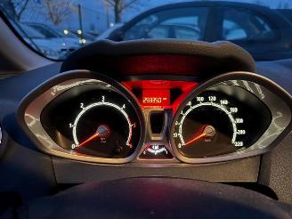 Ford Fiesta TITANIUM picture 12