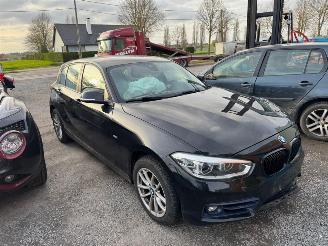 BMW 1-serie 118I picture 2