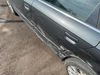 Audi A4  picture 10