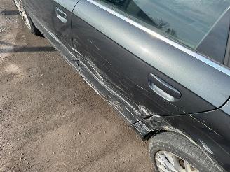 Audi A4  picture 10