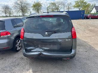 Peugeot 5008 I  STYLE picture 5