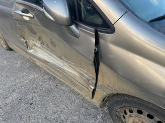 Honda Fr-v  picture 8