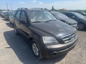 Vaurioauto  passenger cars Kia Sorento  2004/10