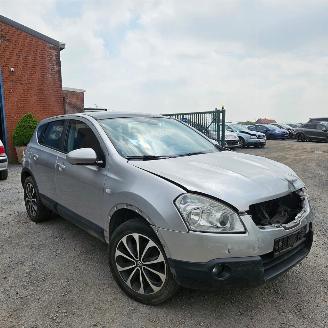 Vaurioauto  passenger cars Nissan Qashqai  2008/7