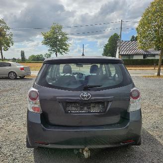 Toyota Verso ACTIVE picture 3
