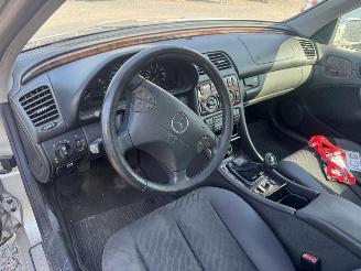 Mercedes CLK 200 CABRIO picture 12