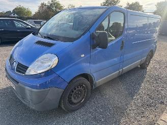 Vaurioauto  passenger cars Renault Trafic  2011/4
