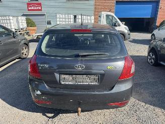 Kia Cee d  picture 6