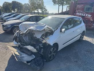 Nissan Pulsar  picture 4