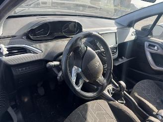 Peugeot 2008 ACTIVE picture 5
