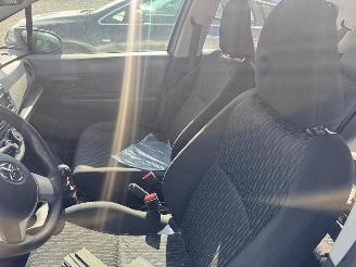 Toyota Yaris III  LIFE picture 3
