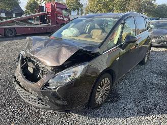 Avarii autoturisme Opel Zafira  2016/5