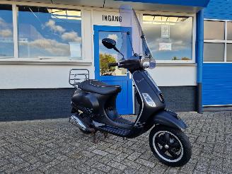 uszkodzony skutery Vespa  C38 S50 2013/5