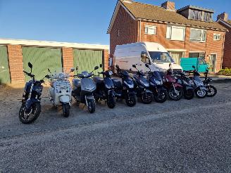 uszkodzony skutery Yamaha  NEW IN 2021/11