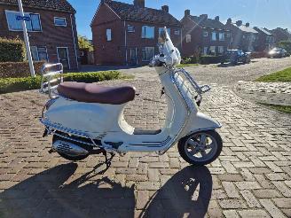 Vespa  VESPA C38 LX 2TAKT 1E EIGENAAR picture 4