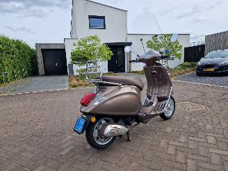 Vespa  PRIMAVERA 4T 2V picture 3